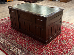 Vintage bureau, antiek Engels bureau, eikenhout, groen leer, 663