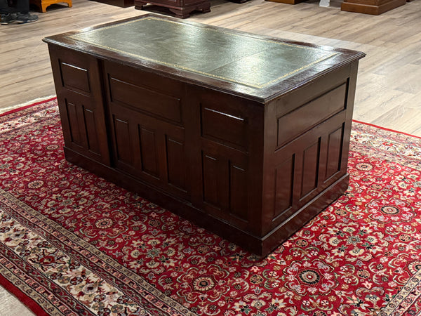Vintage bureau, antiek Engels bureau, eikenhout, groen leer, 663