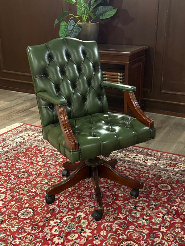 Vintage-Sessel, Chesterfield, grünes Leder, Mahagoniholz, 122