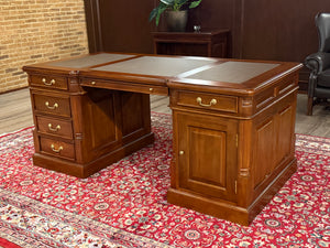 Vintage bureau, klassiek Engels bureau, mahoniehout, bruin leer, 609