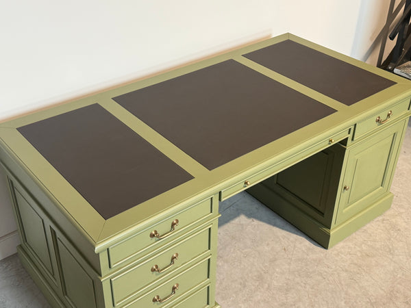 Vintage bureau, klassiek Engels bureau, mahoniehout, bruin leer, 710