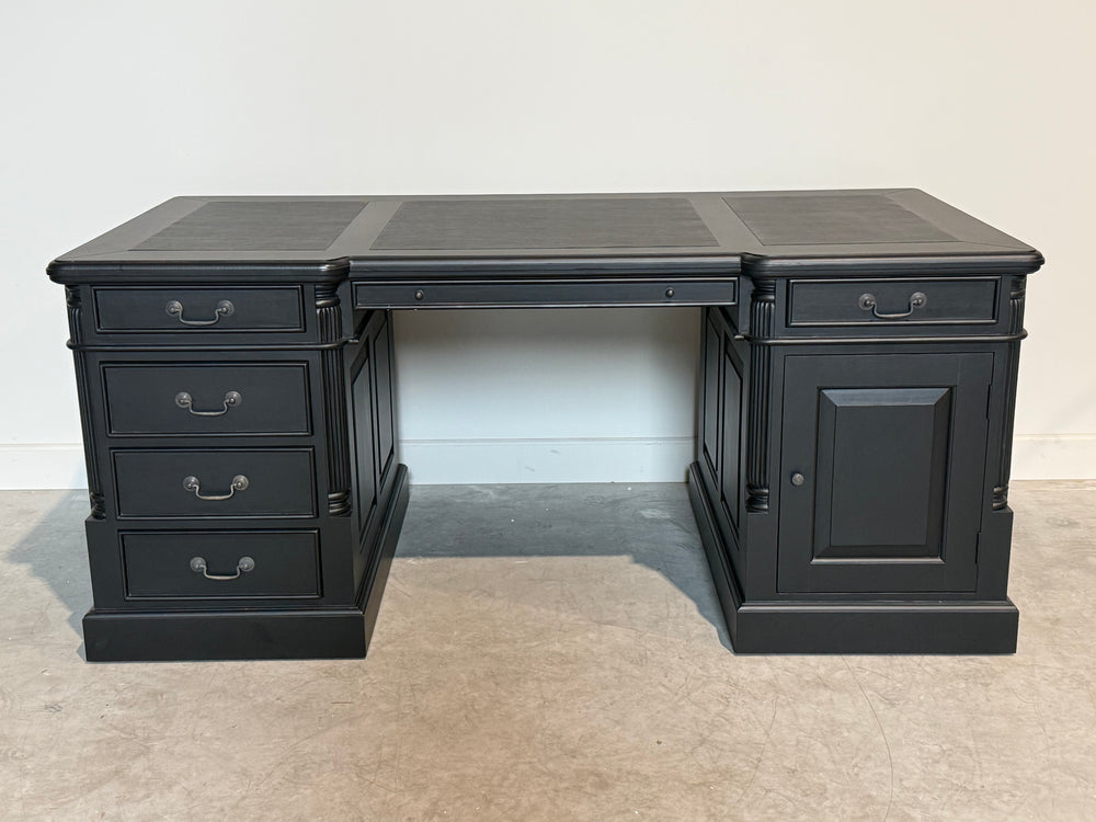 Vintage bureau, zwart, klassiek Engels bureau, mahoniehout, zwart leer, 705