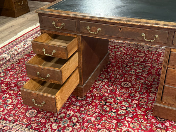 Vintage bureau, antiek Engels bureau, eikenhout, groen leer, 571