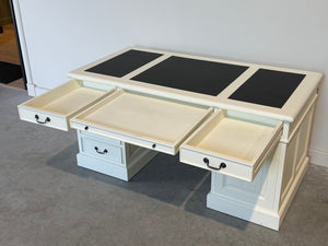 Vintage bureau, wit, klassiek Engels bureau, mahoniehout, zwart leer, 704
