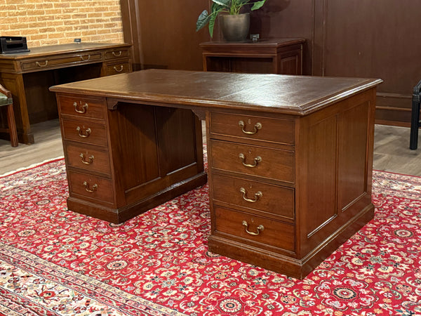 Vintage bureau, antiek, klassiek Engels bureau, eikenhout, bruin leer, 581