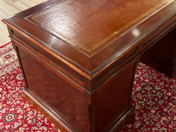 Bureau vintage, bureau anglais classique, bois de cerisier, cuir orange, 654