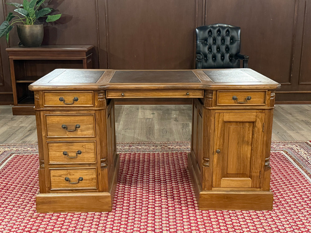 Vintage bureau, klassiek Engels bureau, teakhout, bruin leer, 551