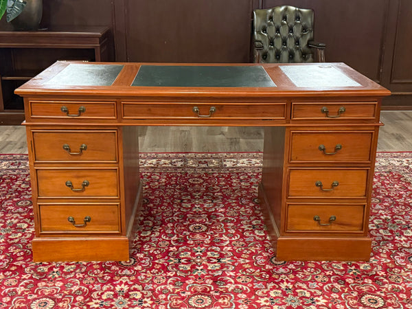 Bureau vintage, bureau anglais classique, acajou, cuir vert, 692