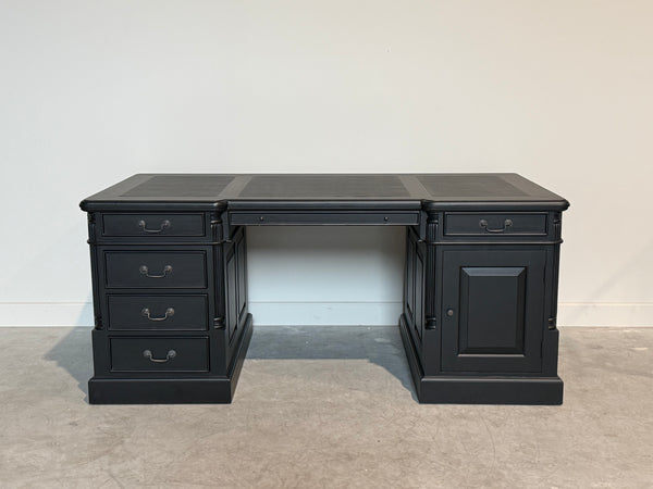 Vintage bureau, zwart, klassiek Engels bureau, mahoniehout, zwart leer, 705