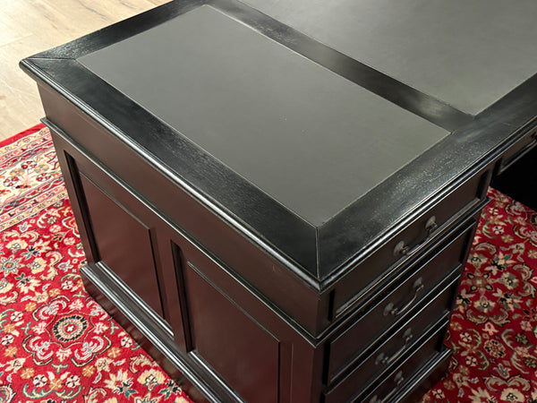 Vintage bureau, zwart, klassiek Engels bureau, mahoniehout, zwart leer, 588