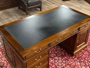 Bureau vintage, bureau anglais classique, acajou, cuir bleu marine, 646