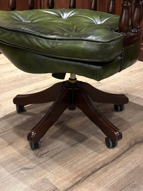 Vintage stoel, mahoniehout , groen leer, 101