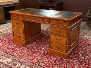 Bureau vintage, bureau anglais classique, acajou, cuir vert, 692