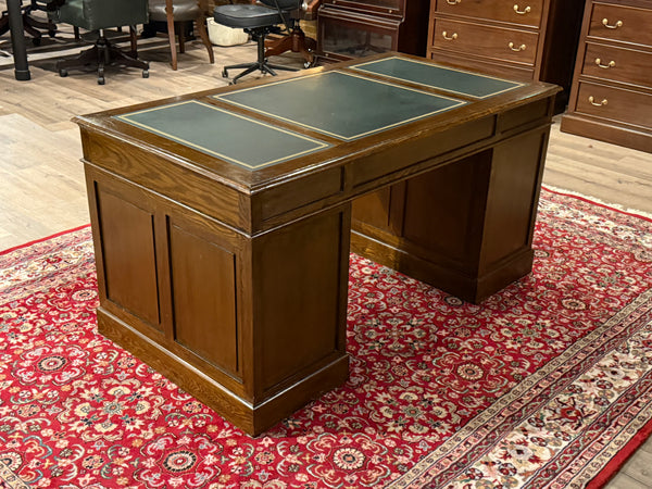 Vintage bureau, klassiek Engels bureau, eikenhout, groen leer, 600