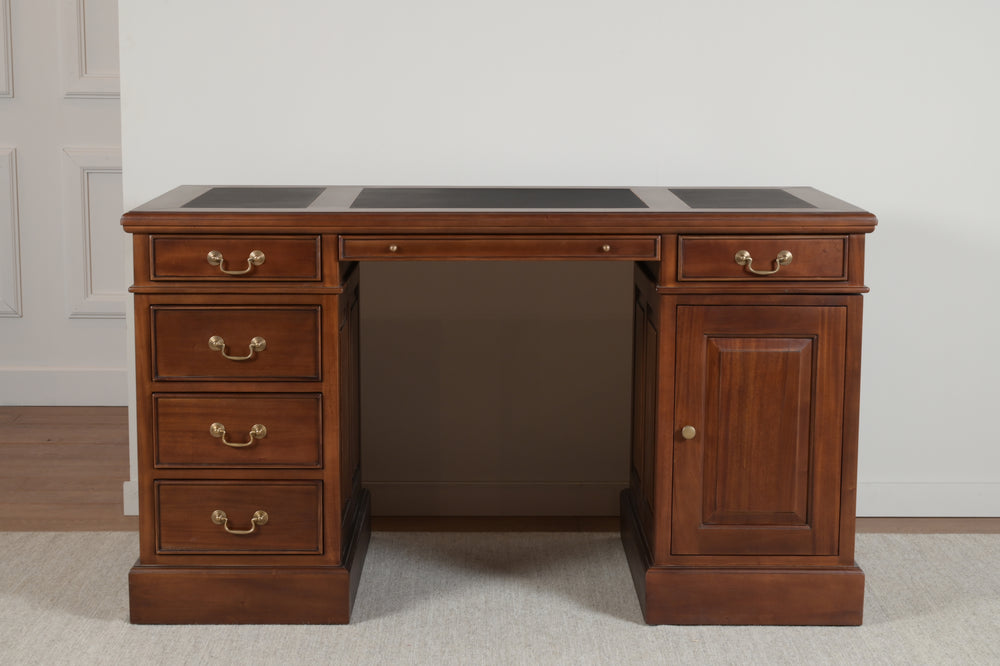 Regent 140x70 Amber, klassiek Engels bureau, massief mahoniehout