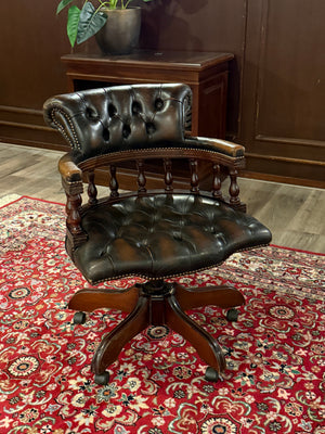 Vintage stoel, Chesterfield, eikenhout, bruin leer, 112