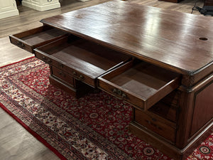 Vintage bureau, partnerdesk, klassiek Engels bureau, mahoniehout, 617