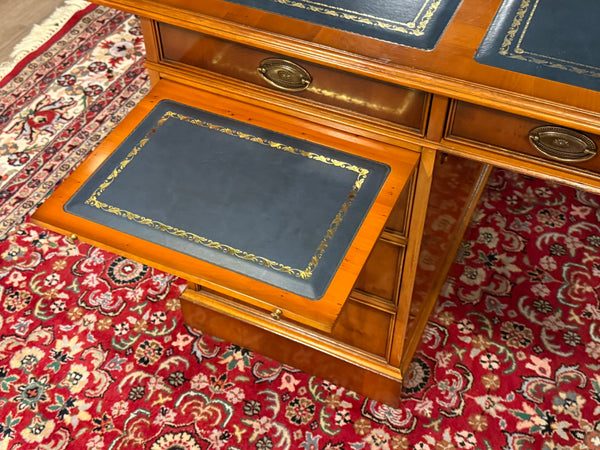 Vintage bureau, Heldense, 668