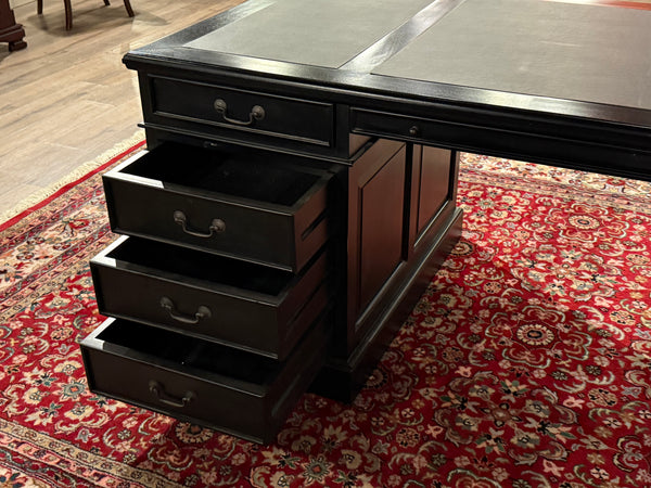 Vintage bureau, zwart, klassiek Engels bureau, mahoniehout, zwart leer, 588