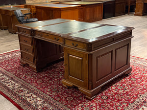 Vintage bureau, partnerdesk, klassiek Engels bureau, mahoniehout, groen leer, 671