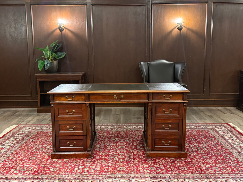 Bureau vintage, bureau anglais classique, acajou, cuir marron, 675