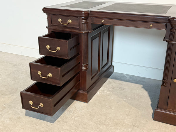 Vintage bureau, donker kers, klassiek Engels bureau, mahoniehout, zwart leer, 707