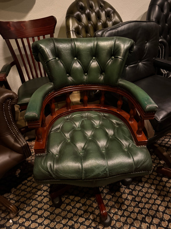 Groene captains chair
