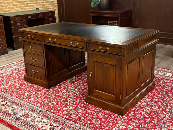 Bureau vintage, bureau anglais classique, acajou, cuir bleu marine, 646