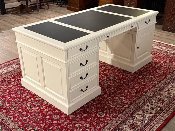 Vintage-Schreibtisch, weiß, klassischer englischer Schreibtisch, Mahagoni, schwarzes Leder, 639