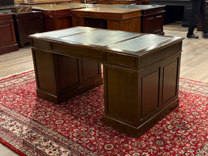Vintage bureau, klassiek Engels bureau, eikenhout, groen leer, 600