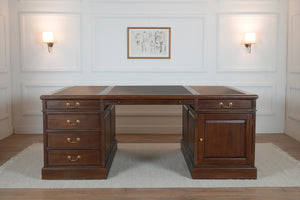 Regent 200x150 Walnoot, partnerdesk, klassiek Engels bureau, massief mahoniehout