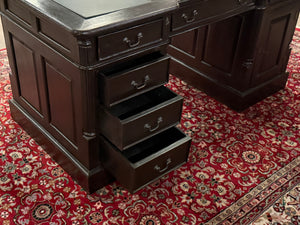 Bureau vintage, bureau anglais classique, bureau double, acajou, cuir vert, 688