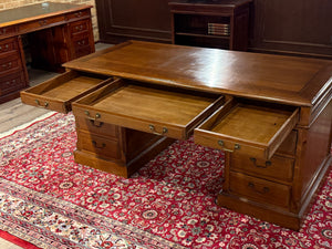 Vintage bureau, klassiek Engels bureau, Eichholtz, eikenhout, 662
