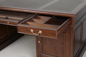 Regent 180x90 Walnoot, klassiek Engels bureau, massief mahoniehout