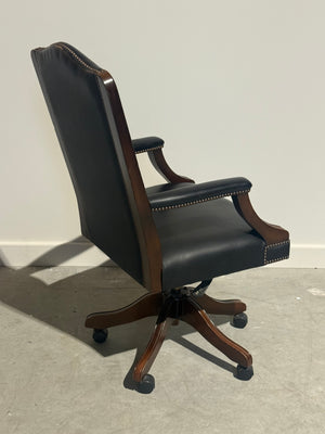 Vintage bureaustoel, Chesterfield, mahoniehout, zwart/blauw leer 101