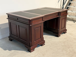 Vintage bureau, klassiek Engels bureau, mahoniehout, zwart leer, 688