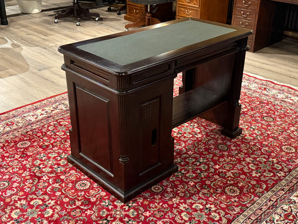 Bureau vintage, bureau anglais classique, acajou, cuir vert, 643