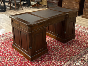 Vintage bureau, klassiek Engels bureau, mahoniehout, bruin leer, 603