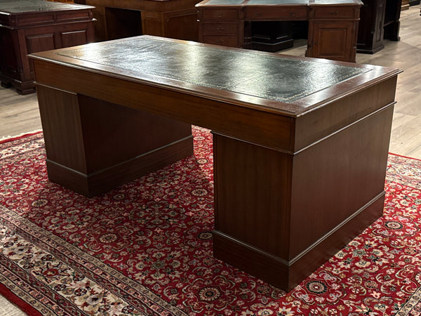 Vintage bureau, klassiek Engels bureau, mahoniehout, groen leer, 633