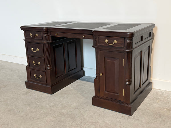 Vintage bureau, donker kers, klassiek Engels bureau, mahoniehout, zwart leer, 707