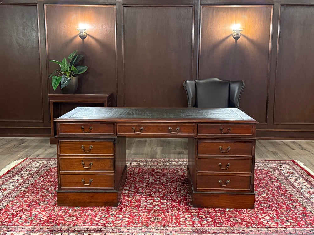 Vintage-Schreibtisch, klassischer englischer Schreibtisch, Mahagoni, grünes Leder, 642