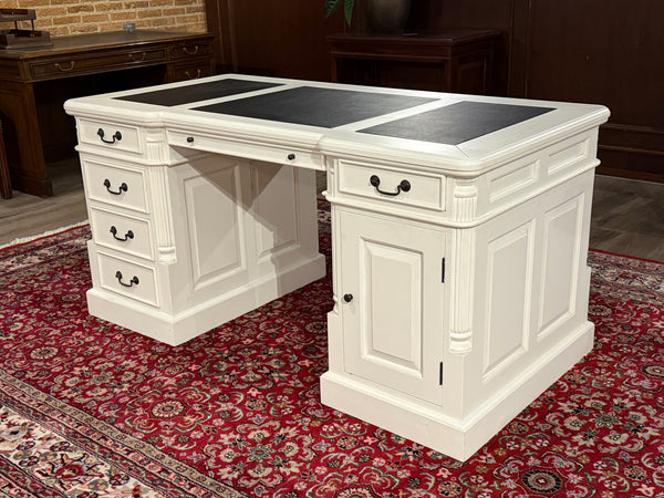Vintage bureau, klassiek Engels bureau, wit, mahoniehout , zwart leer, 579