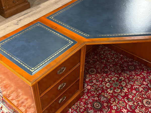 Vintage hoekbureau, Heldense, 667