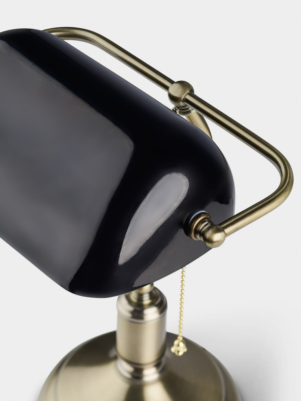 Lampe de bureau classique noire