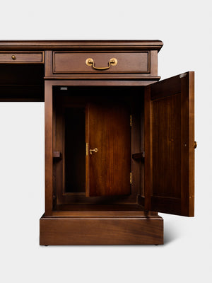 Regent 160x80 Walnoot, klassiek Engels bureau, massief mahoniehout