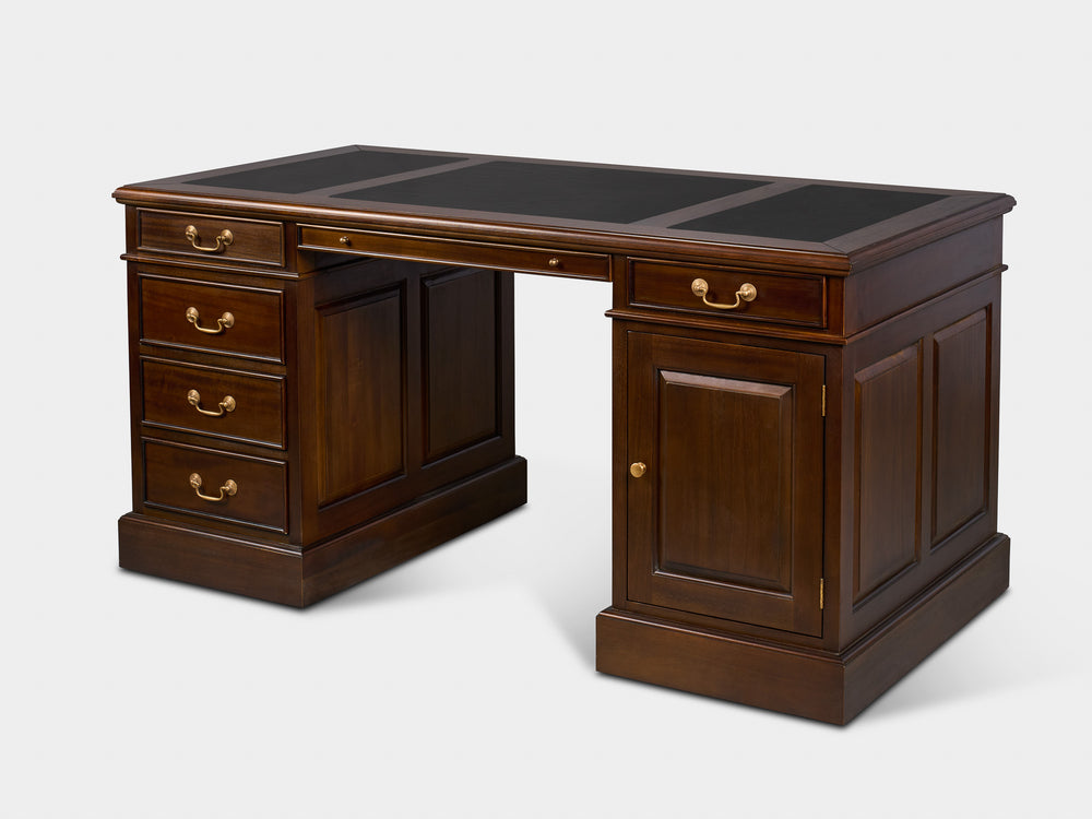 Regent 160x80 Walnoot, klassiek Engels bureau, massief mahoniehout