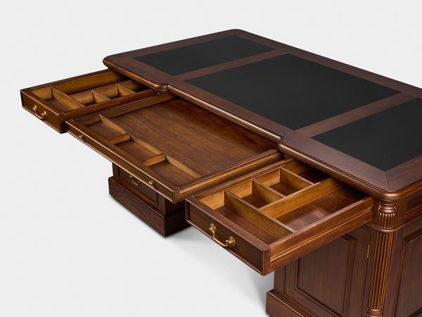 Pillar 180x90 Amber, klassiek Engels bureau, massief mahoniehout