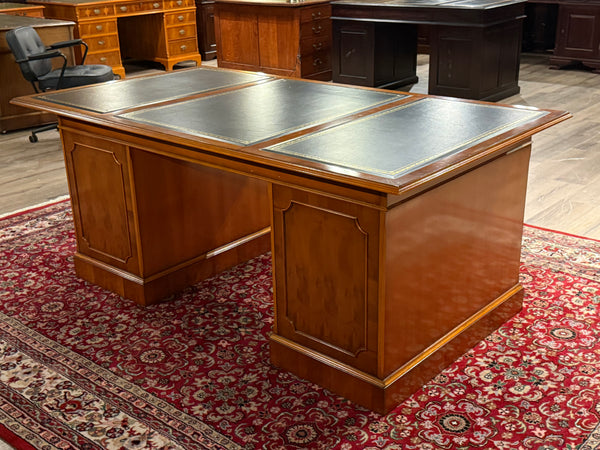 Vintage bureau, Heldense, 668