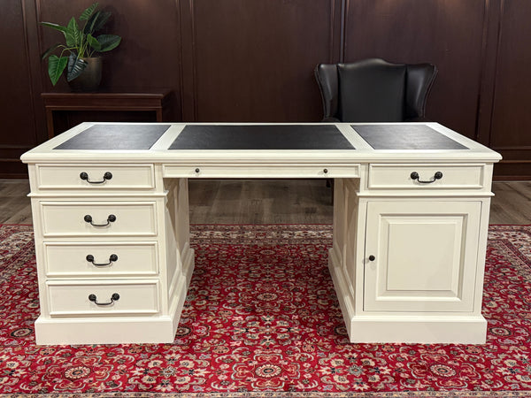 Vintage-Schreibtisch, weiß, klassischer englischer Schreibtisch, Mahagoni, schwarzes Leder, 639
