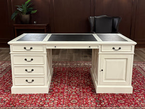 Vintage bureau, wit, klassiek Engels bureau, mahoniehout , zwart leer, 610